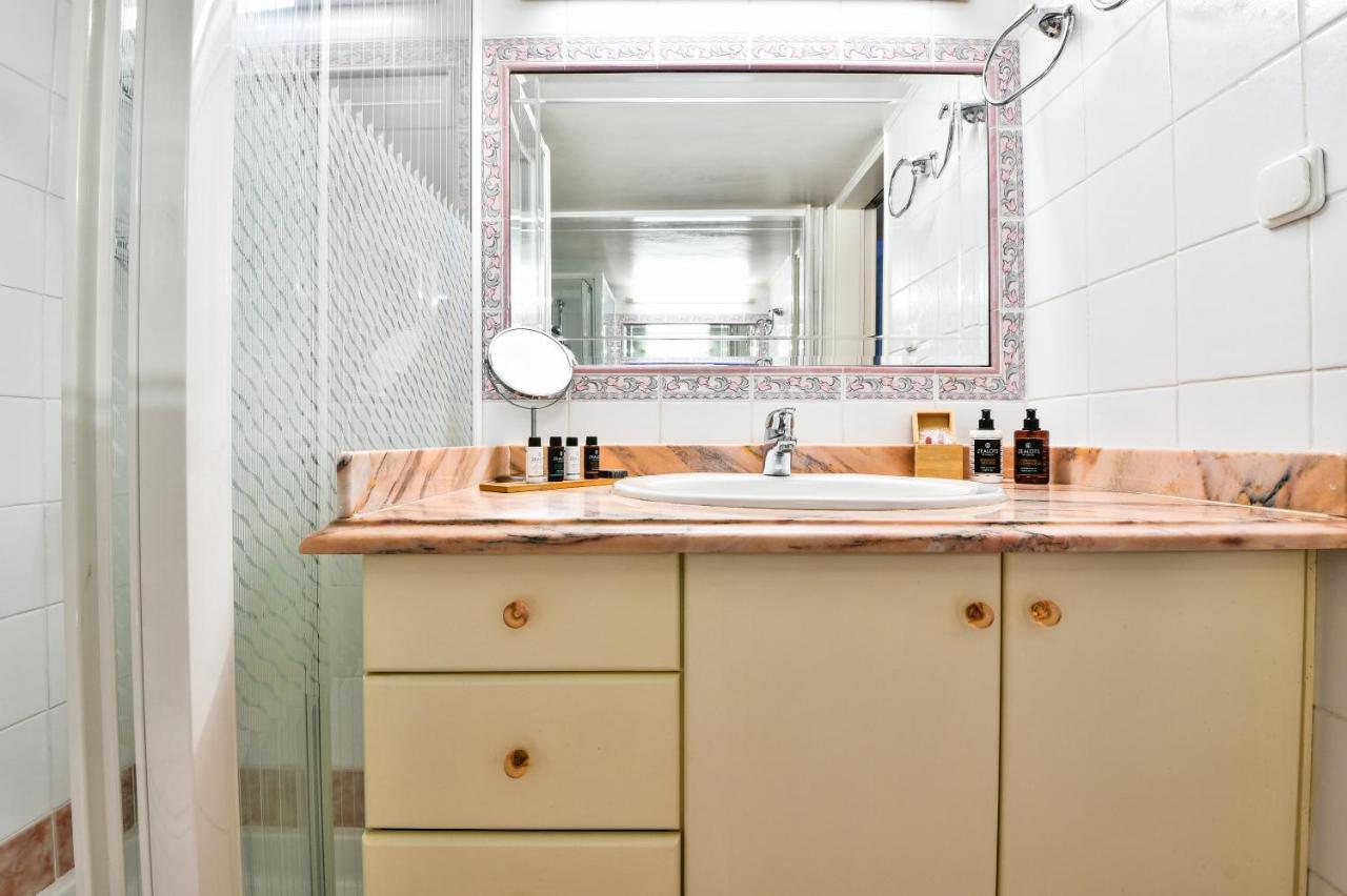 Groovy Apartment By The Sea With Garden Palaio Faliro ภายนอก รูปภาพ