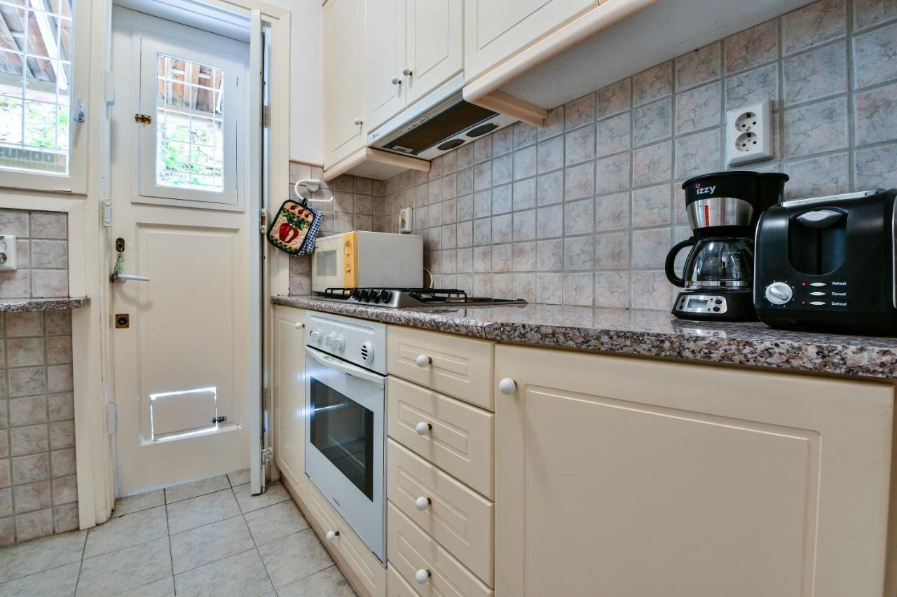 Groovy Apartment By The Sea With Garden Palaio Faliro ภายนอก รูปภาพ